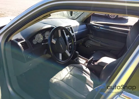 2005 Chrysler 300 Touring из США, поврежденный, VIN 2C3JA53GX5H639954